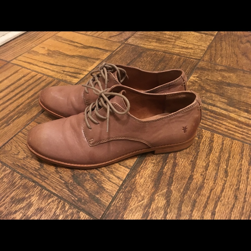 FRYE Women's Anna Oxford Leather 10M Lace Up Brown